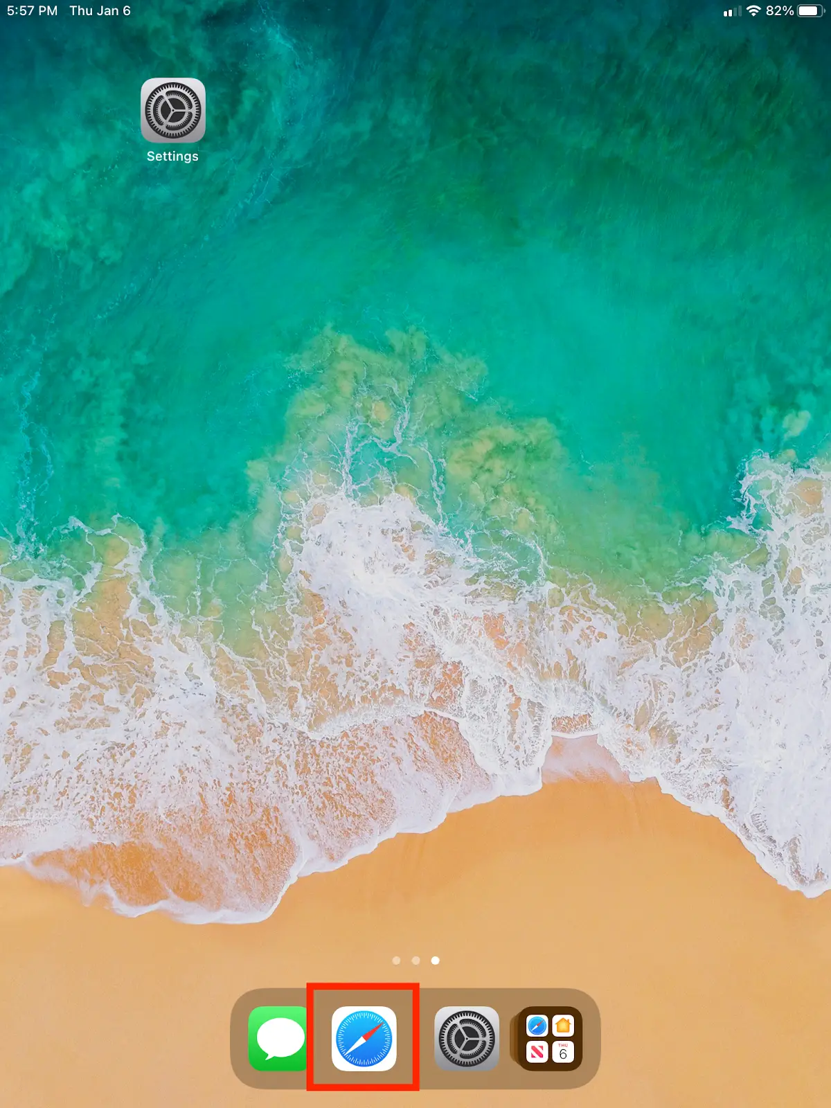 iPad home screen with Safari app highlighted for Mirah configuration